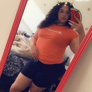 Meet your Posher, Ellie